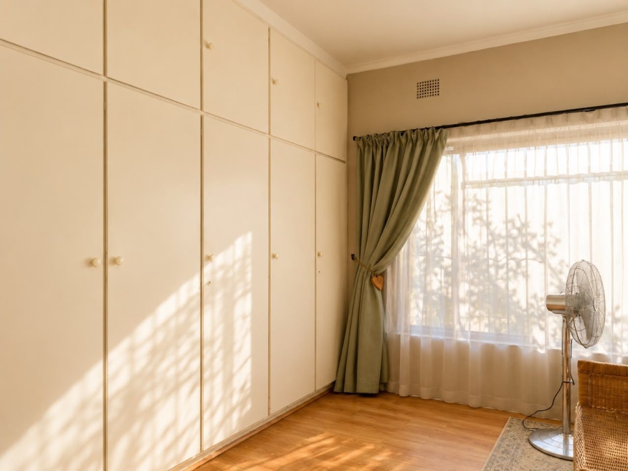 4 Bedroom Property for Sale in Milnerton Central Western Cape